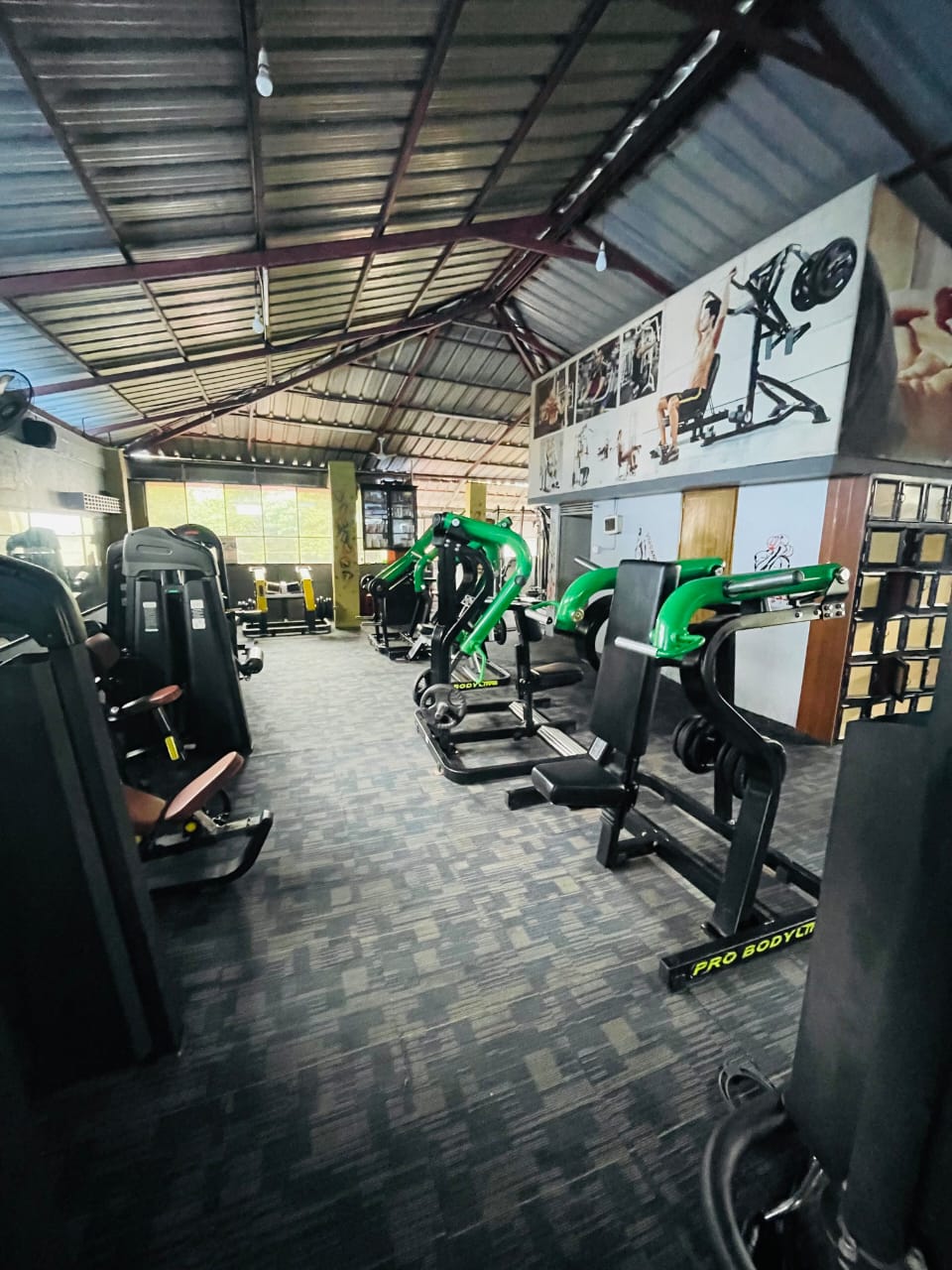 VIBRANT FITNESS STUDIO CHERUPLASSERY